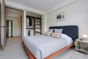 Cuentas con un closet completamente libre para ti y con el espacio necesario para todas tus cosas. - Choapan: Apartment with Great Location in Condesa (Ciudad de México)