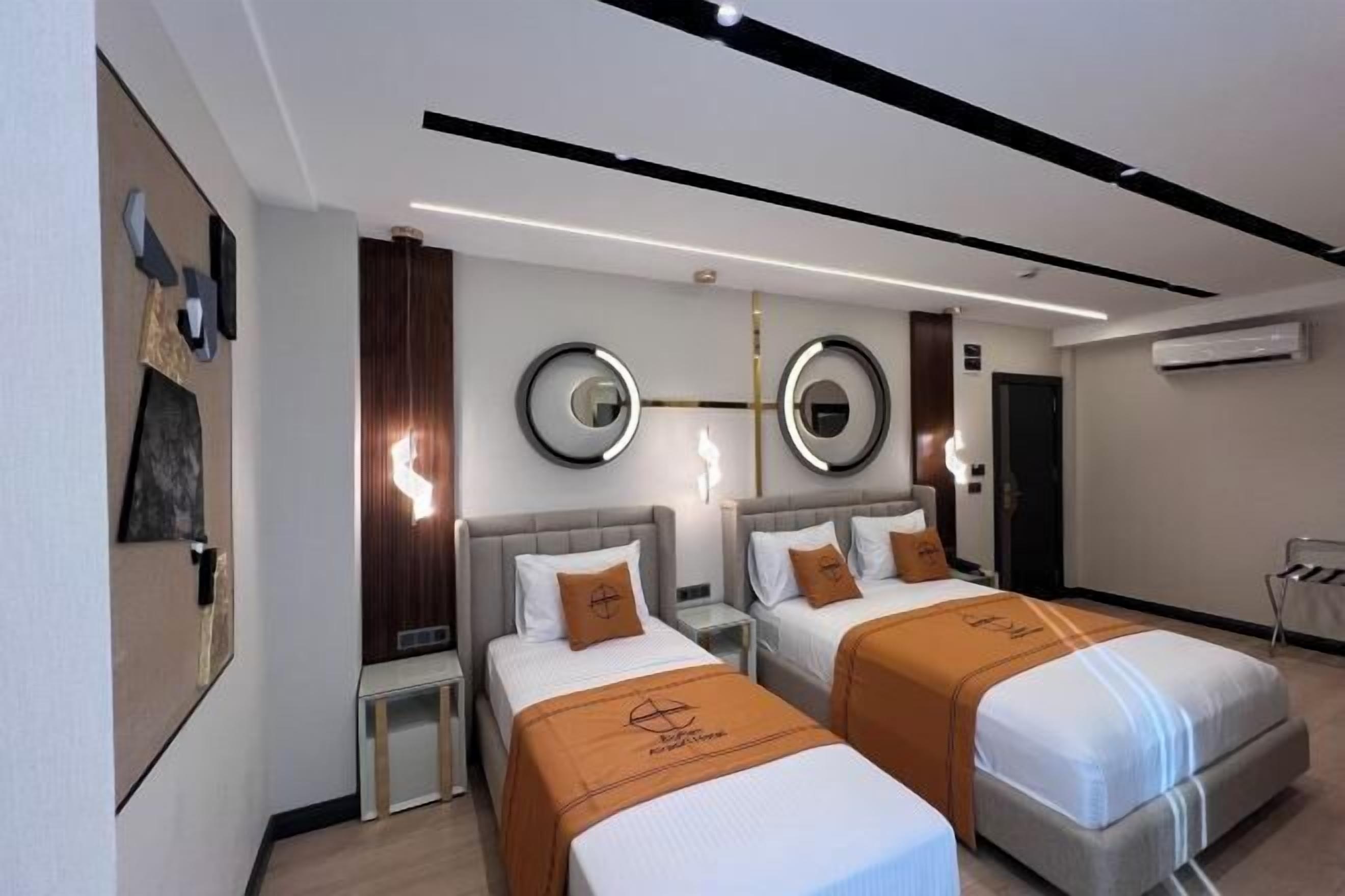 In-room safe, desk, laptop workspace, soundproofing