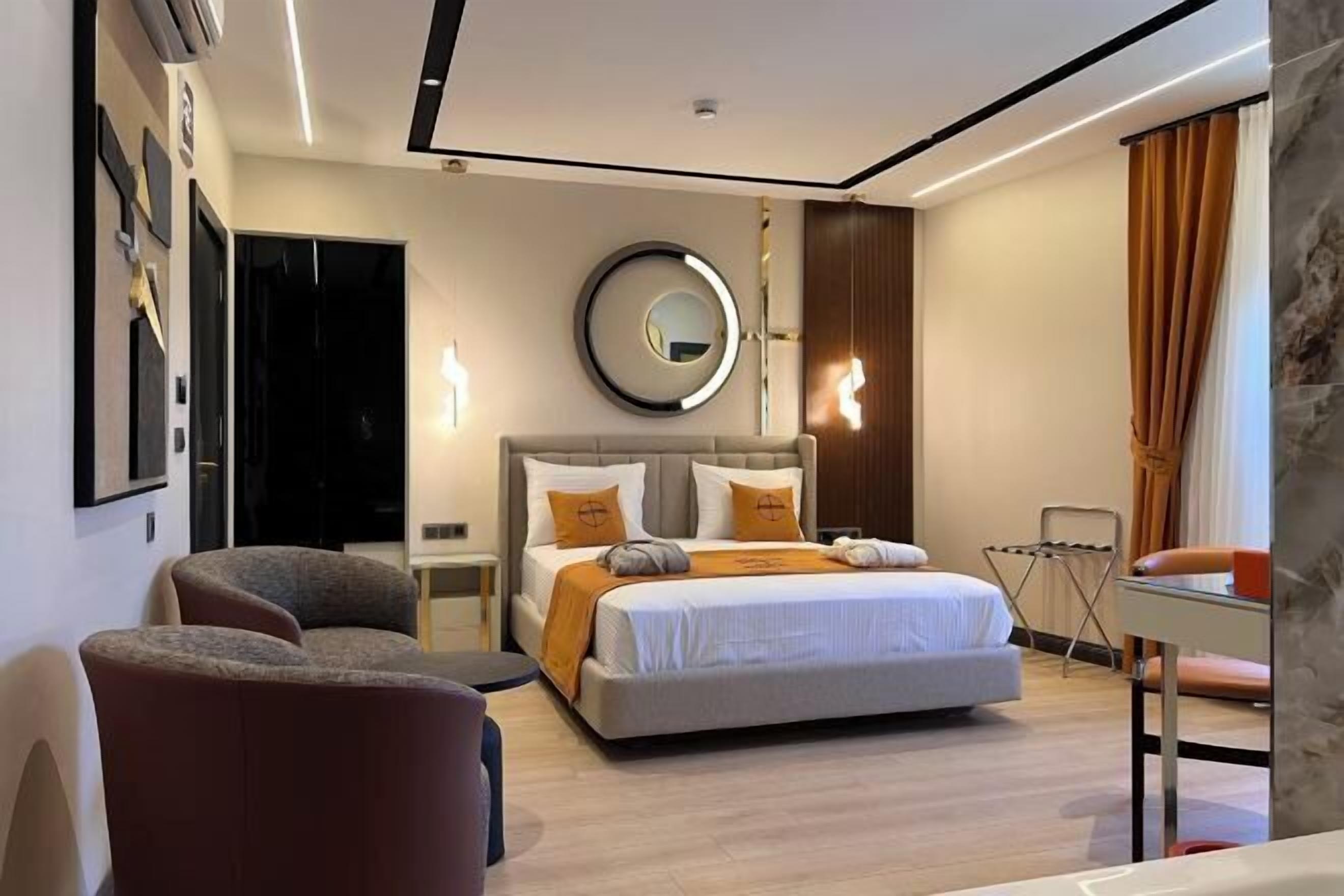 In-room safe, desk, laptop workspace, soundproofing