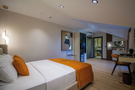 Elysian Airport Hotel - Image 66