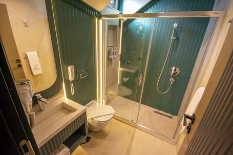 Elysian Airport Hotel - Image 51
