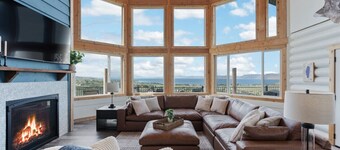 Morning Glory | Sleeps 28, Hot Tub, Ideal Beach Access, & More!