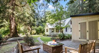 Spectacular Riverfront Setting, Pet Friendly, EV Charger, Fire-Table, Sauna, BBQ Overlooking River