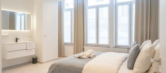 Wonderful central 2BR Ghent apt w/ view on Leie