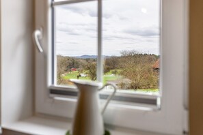 Interior - Apartment 'Stub'n Ludwig' with Shared Terrace, Shared Garden and Wi-Fi (Waischenfeld)