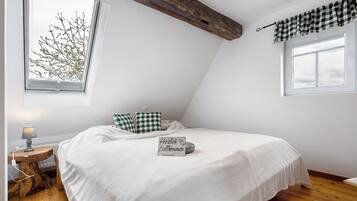 2 bedrooms, free WiFi, bed sheets