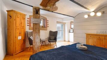 1 bedroom, free WiFi, bed sheets