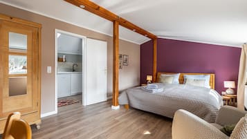 1 bedroom, free WiFi, bed sheets