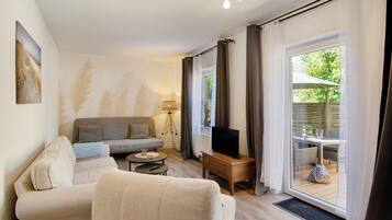 Fernseher, Stereoanlage