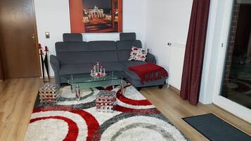 Fernseher, Stereoanlage