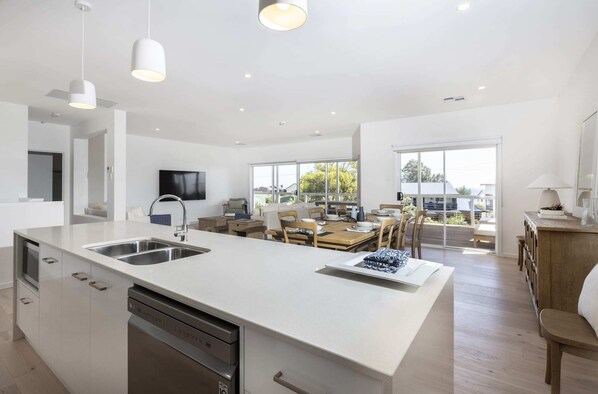 Fridge, microwave, oven, stovetop - SELLICKS BEACHSIDE RETREAT unwind by the sea (Sellicks Beach)