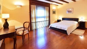 1 bedroom, travel crib, WiFi (free) - Beautiful apartment in villa for 4 people with WIFI, A/C and TV (Rijeka)