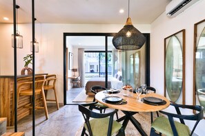 In-room dining - Berawa Townhouse Unit 5 by Betterplace (Canggu)