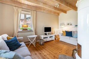 Televisie en een open haard