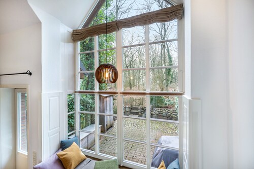 Kurparkhaus 19c Wyk Apartment with Private Terrace and Seasonal Beach Chair by the Sea