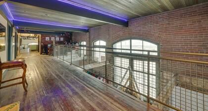 Central Texarkana Studio Rental w/ Railroad Views!