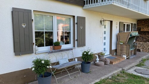 Ferienwohnung 'Casa 2' mit Bergblick, privater Terrasse und WLAN