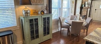 Cozy Cottage in Leiper’s Fork, Franklin, TN.