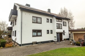 Exterior - Apartment 'Marla' with Shared Terrace, Shared Garden and Wi-Fi (Lauterbach)