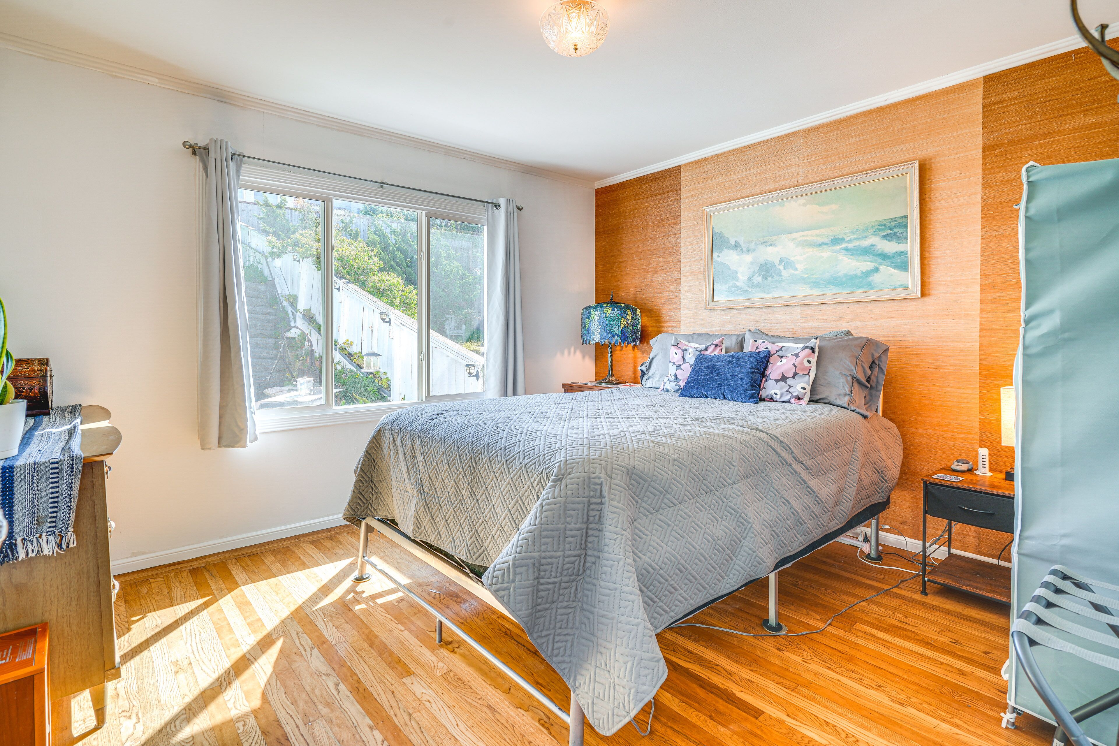 3 bedrooms, iron/ironing board, travel crib, WiFi