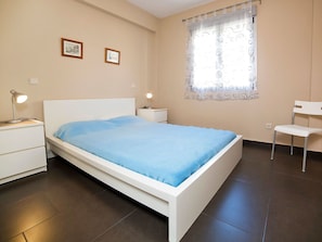 3 bedrooms, travel cot - Beautiful apartment for 4 people with A/C, pool, TV and terrace (Calpe)