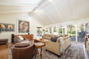 Smart TV, printers - Glen Ellen Estate - Pool, Hot Tub on 2 acres (Glen Ellen)