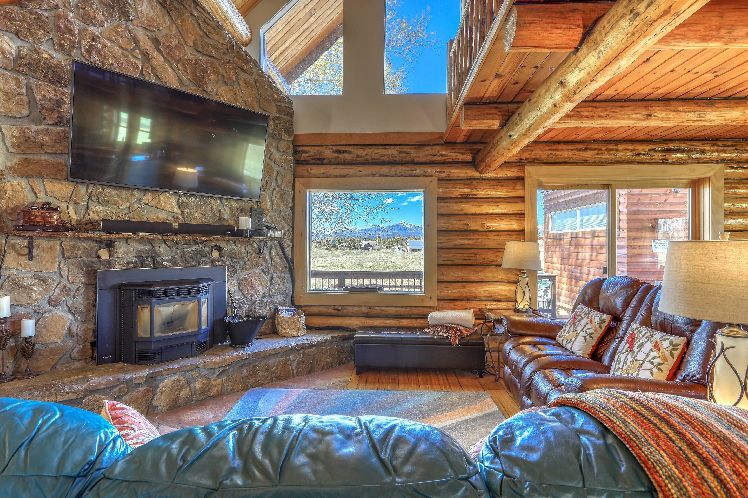 Smart TV, fireplace, table football