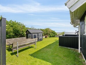 Outdoor dining - "Ofrath" - 5m from the sea by Interhome (Otterup)