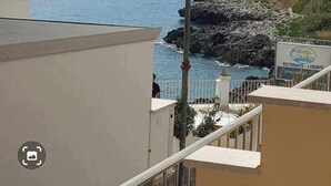 Rom – panorama, balkong, delvis sjøutsikt | Terrasse/patio