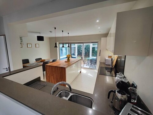 Heathlands 4bed House