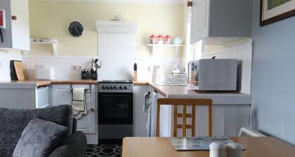 Wonderful private villa for 2 people with TV, panoramic view and parking