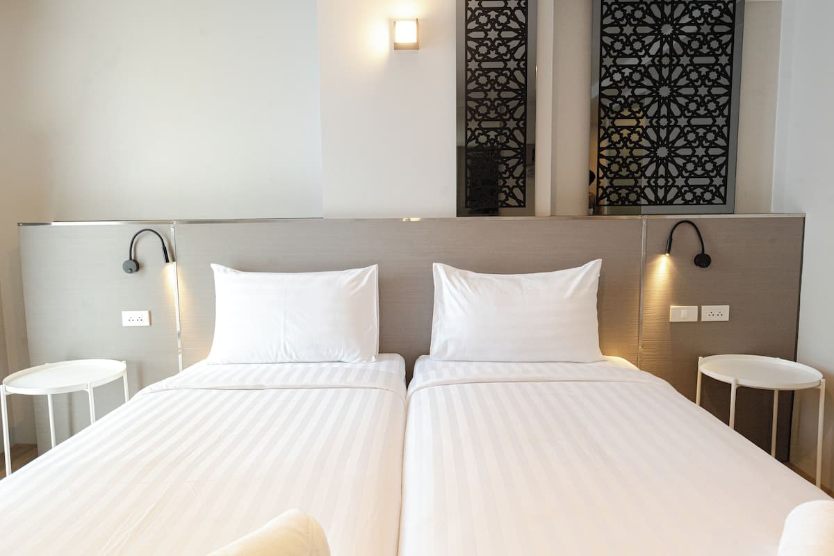 Kamar Twin Standar | Meja kerja dan Wi-Fi gratis