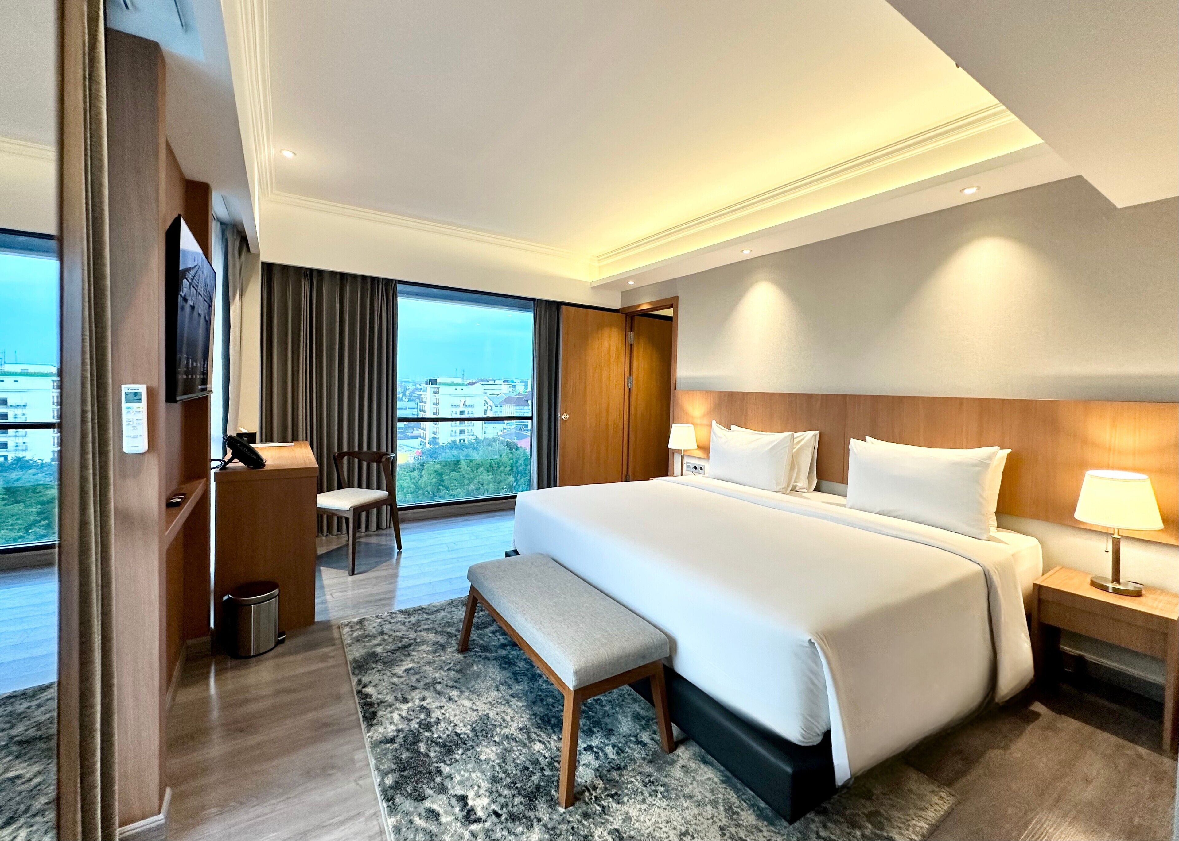 Suite | Soundproofing, free WiFi