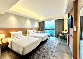 Executive Twin Room | 1 bedroom, soundproofing, free WiFi