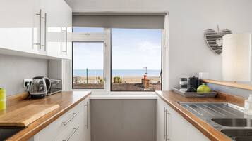 4 عدّة غرف نوم