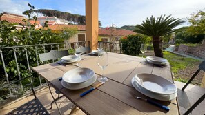 Apartment | 2 bedrooms - La Casa Delle Rose in Santa Caterina di Pittinuri (Cuglieri)