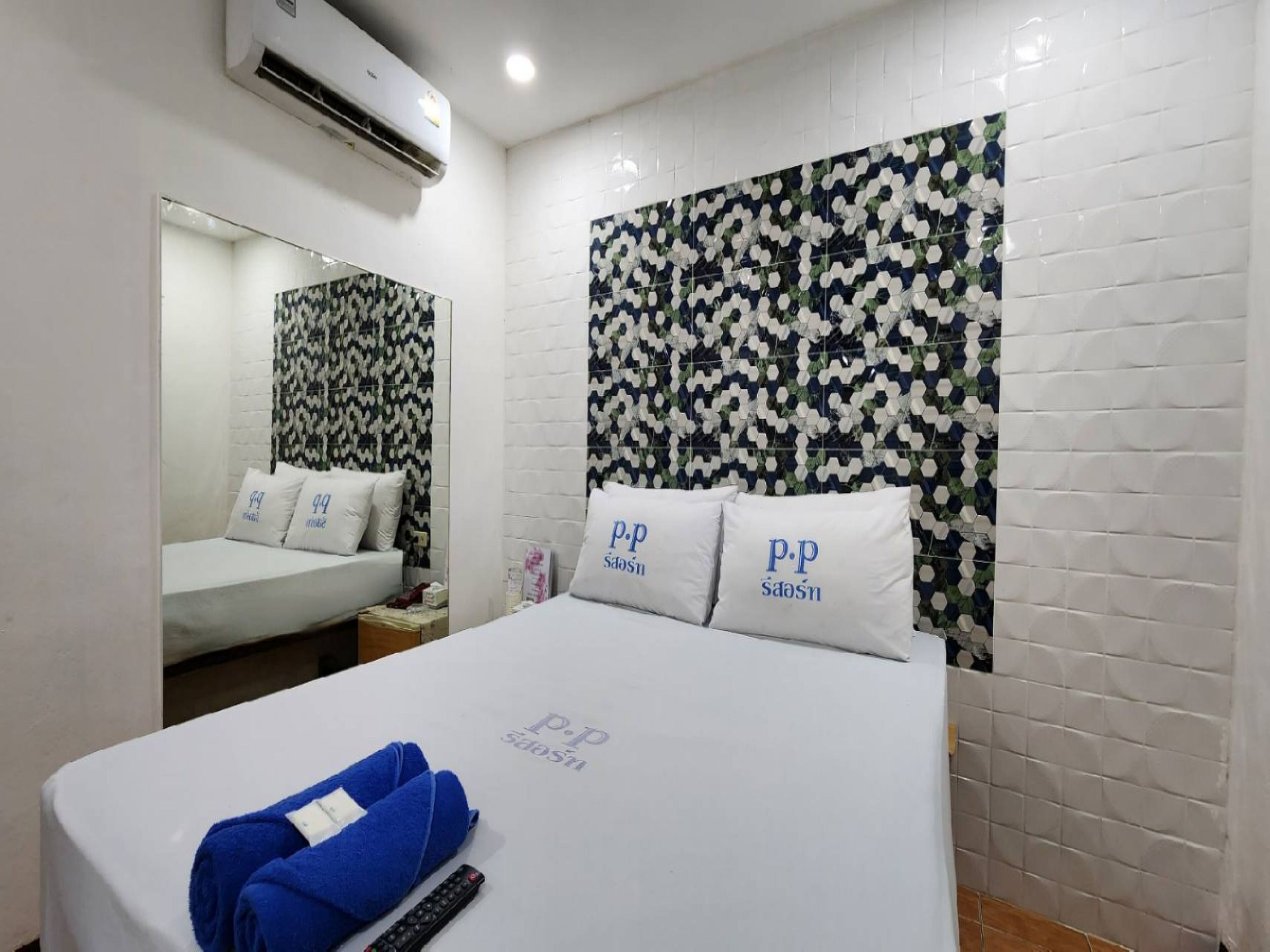 ห้องสแตนดาร์ดดับเบิล | พื้นที่ทำงานแบบใช้แล็ปท็อป, Wi-Fi ฟรี, ผ้าปูที่นอน