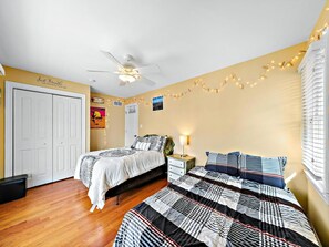 6 Schlafzimmer, Bügeleisen/Bügelbrett, kostenloses WLAN