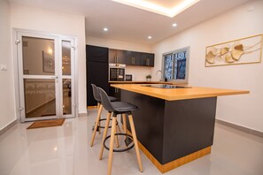 Private kitchen - Appartement Moderne Meublé Douala Denver (Douala)