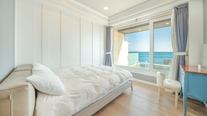 Basic Room, 1 Bedroom (blue1)