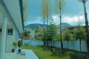 View from property - Samsons Inn Malam Jabba (Swat)