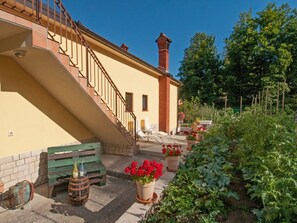 Terrace/patio - Cosy apartment for 4 guests with A/C, WIFI, TV, terrace, pets allowed and panoramic view (Rijeka)