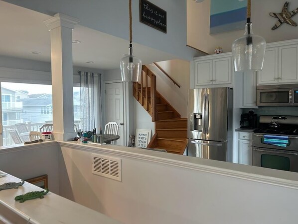 Microwave, oven, stovetop, dishwasher - 20 84th Street, Unit:West (Sea Isle City)