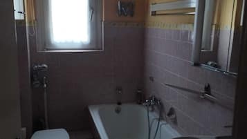 Basic Apartment | Bathroom | Hair dryer