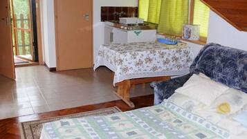 2 soveværelser, sengetøj