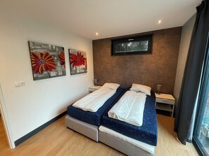 4 bedrooms, free WiFi