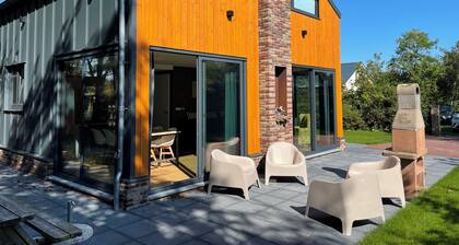 4 bedroom accommodation in Julianadorp aan Zee