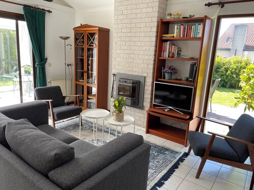 3 bedroom accommodation in Julianadorp aan Zee