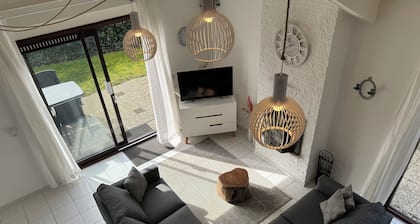 2 bedroom accommodation in Julianadorp aan Zee
