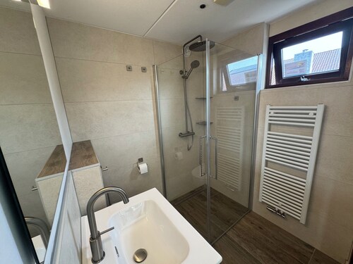 2 Schlafzimmer Unterkunft in Julianadorp aan Zee